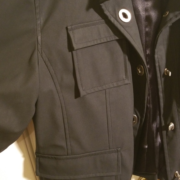 Stylish Waterproof jacket! - Picture 3 of 4